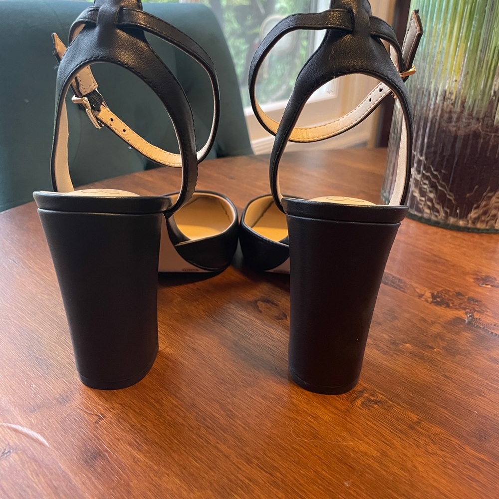Jessica Simpson Black Chunky Heel Ankle straps size 9.5 - Picture 6 of 6